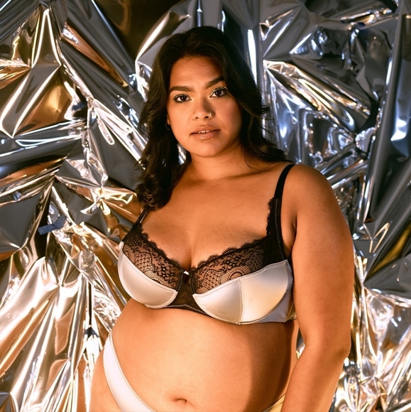 Understance Satin 38 DD demi cup bra - Picture 2 of 5